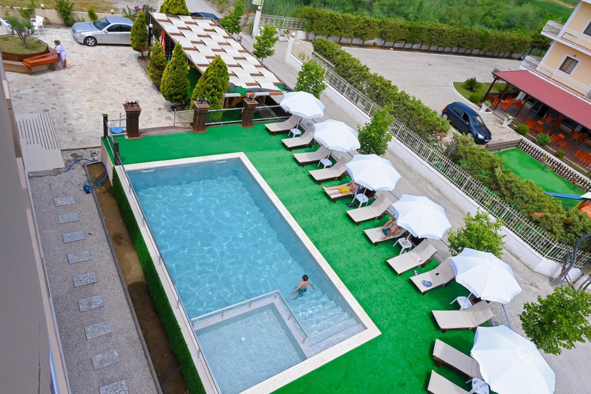 Hotel Kriti Max , Shengjin Exterior photo